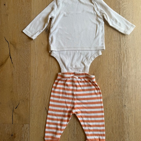 ❤️Cutest ❤️Halloween baby outfit Gap size 3-6 mo price firm! - Picture 5 of 5